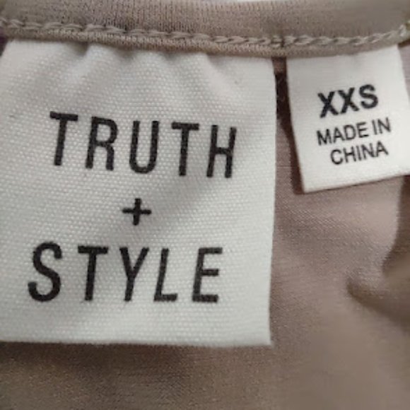 TRUTH + STYLE FULL LENGTH DRESS WITH HANDKERCHIEF HEM WOMEN'S SIZE XXS - Picture 8 of 11